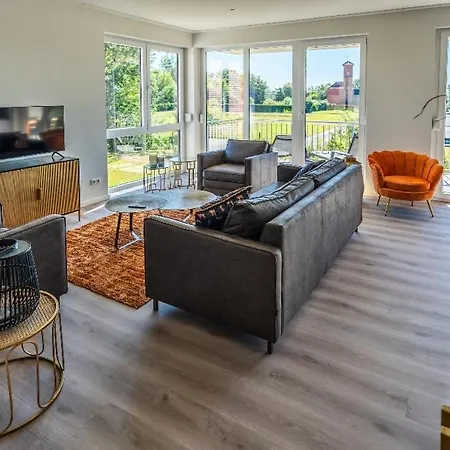 Hangar 19 Superior Mit Terrasse Und Garten H7w2 Apartment *