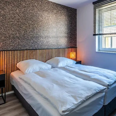 Hangar 19 Superior Mit Terrasse Und Garten H7w2 아파트 슈베린