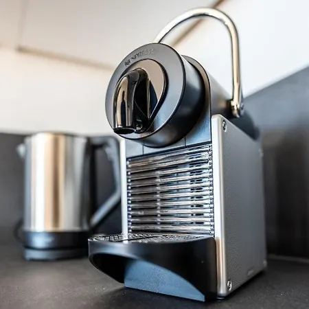 아파트 Hangar 19 Superior Mit Terrasse Und Garten H7w2 슈베린