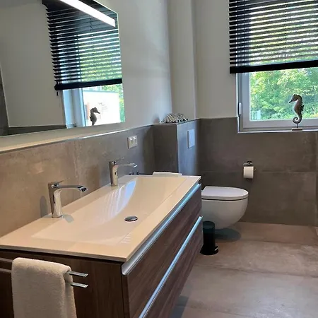 Hangar 19 Superior Mit Terrasse Und Garten H7w2 * 슈베린